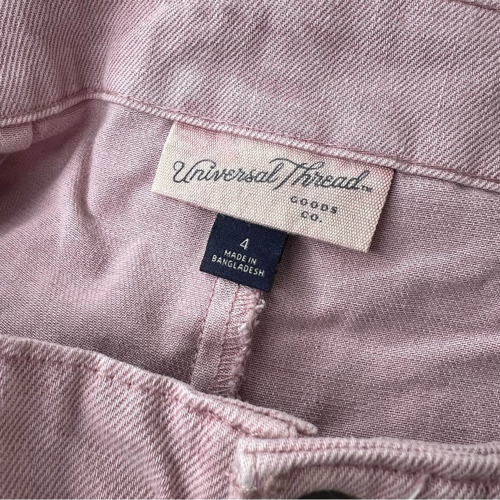 Universal Thread Orchid Lane Pink Pleated High Waisted Denim Jean Shorts Sz 4 - Picture 8 of 14